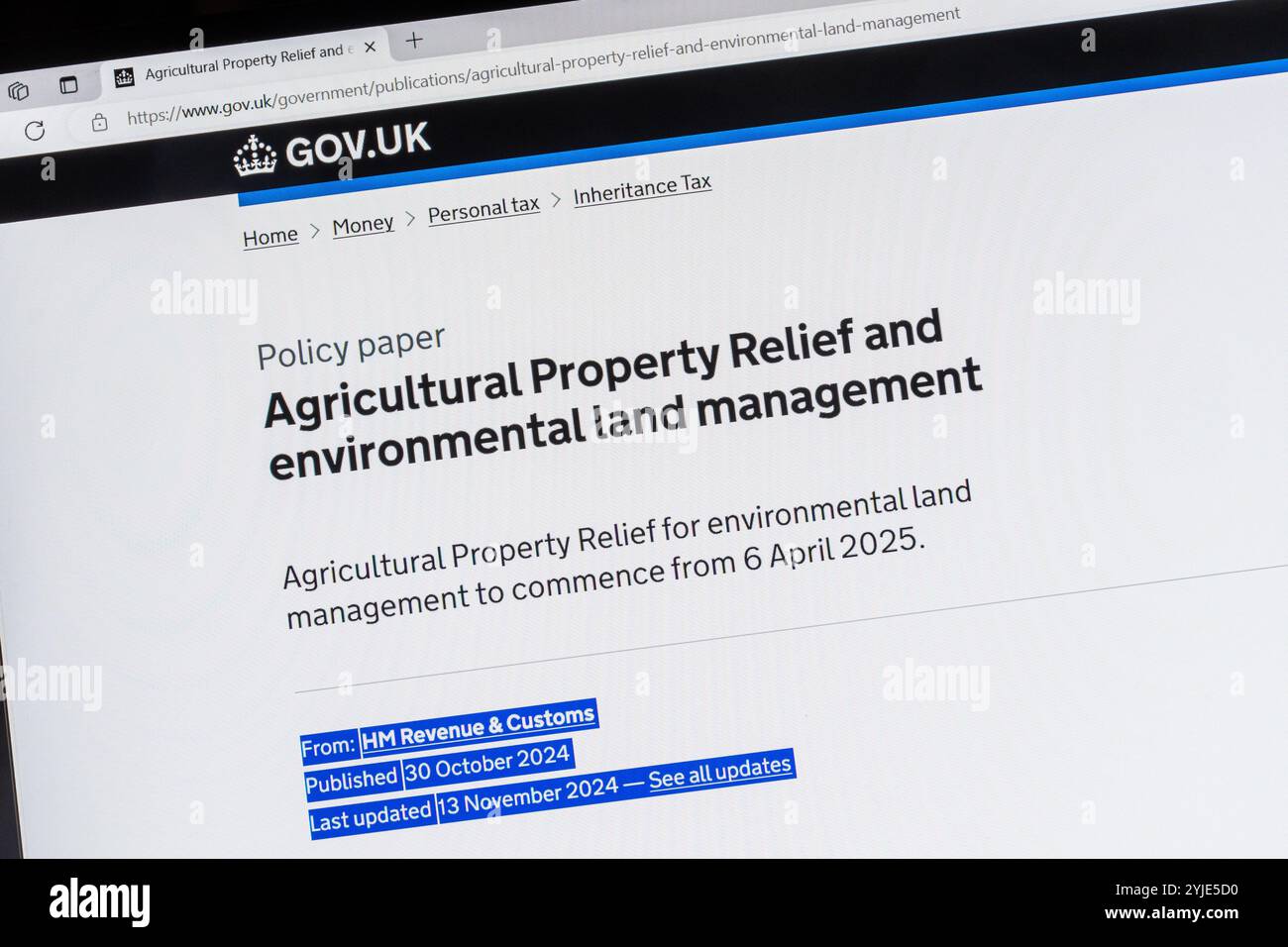 Informationen zur Befreiung landwirtschaftlicher Grundstücke für Landwirte auf der Website gov.uk auf einem Computerbildschirm nach dem Herbsthaushalt 2024 Stockfoto