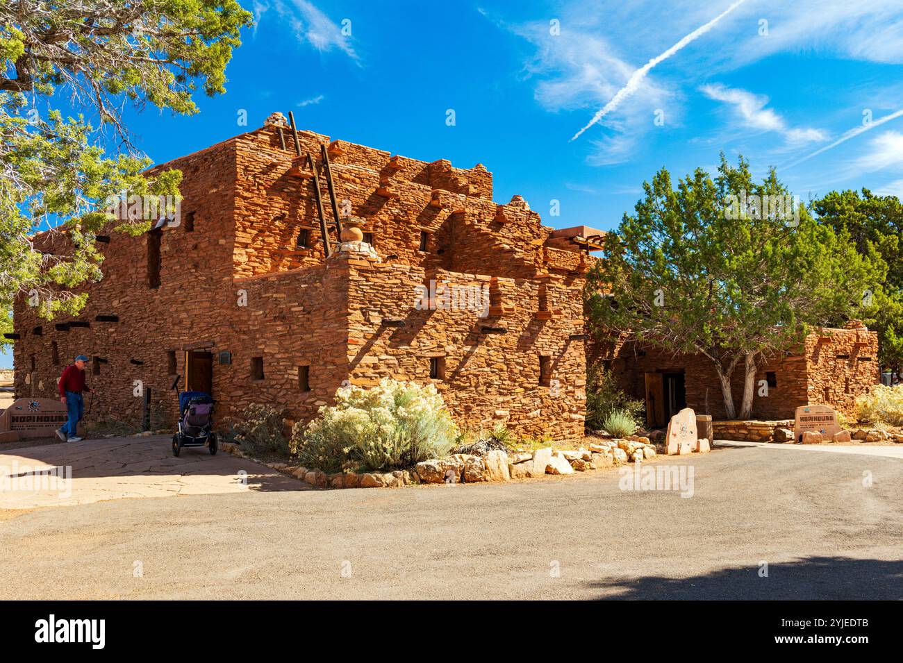 Hopi House verkauft indianische Kunst und Kunsthandwerk; Grand Canyon National Park; Arizona: USA Stockfoto