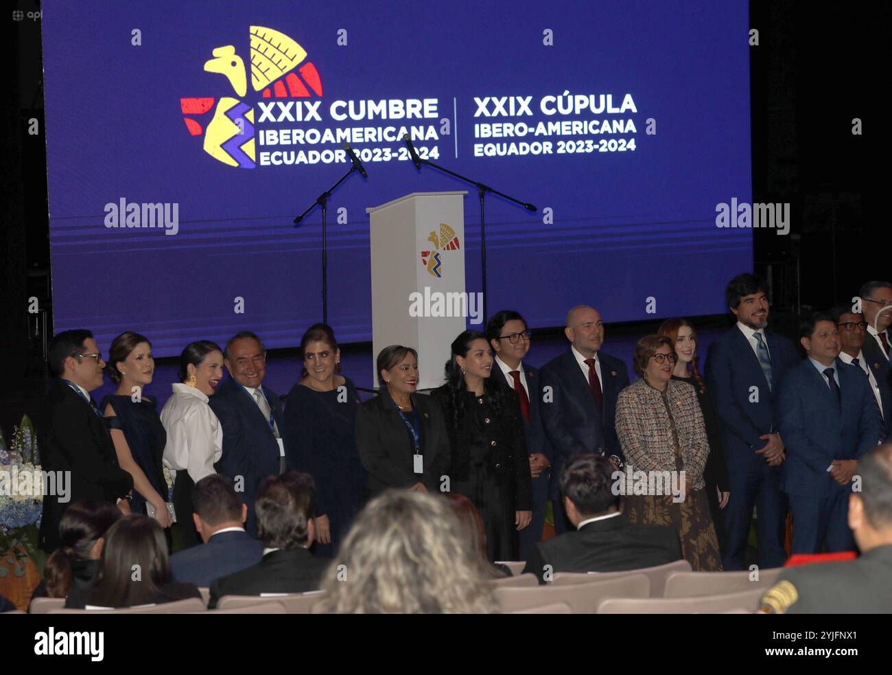 CUENCA XXIX IBEROAMERICAN SUMMIT INAGURATION Cuenca Ecuador 14. November 2024 heute Abend im Pumapungo Theater der Zentralbank von Ecuador in der Stadt Cuenca hat der Präsident der Republik Daniel Noboa das XXIX Iberoamerikanische Gipfelfoto Boris Romoleroux API SOI CUENCA XXIXIBEROAMERICAN SUMMIT Stockfoto