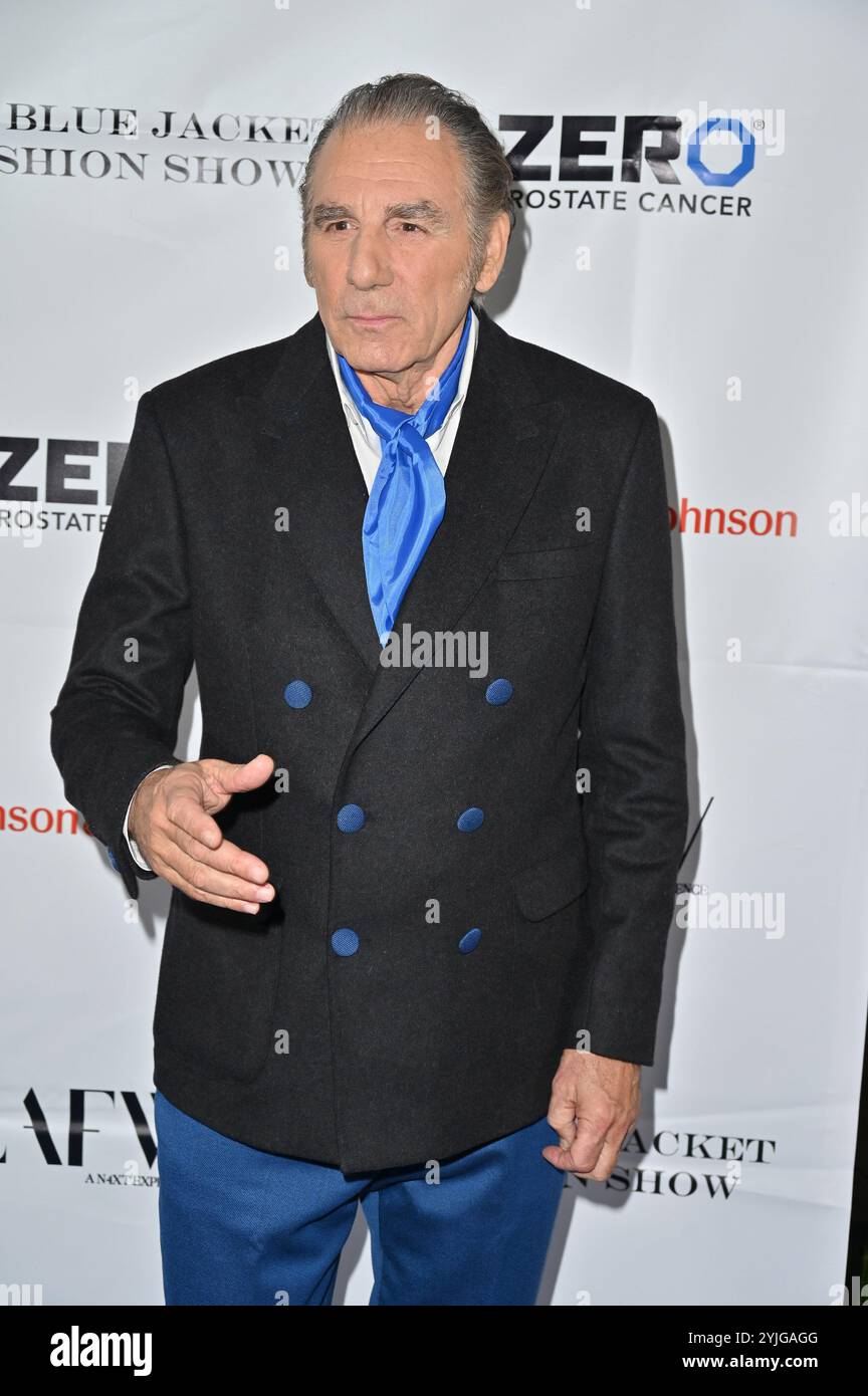 Hollywood CA USA - 13. November 2024: Michael Richards nimmt an der Blue Jacket Fashion Show Los Angeles Teil. Stockfoto