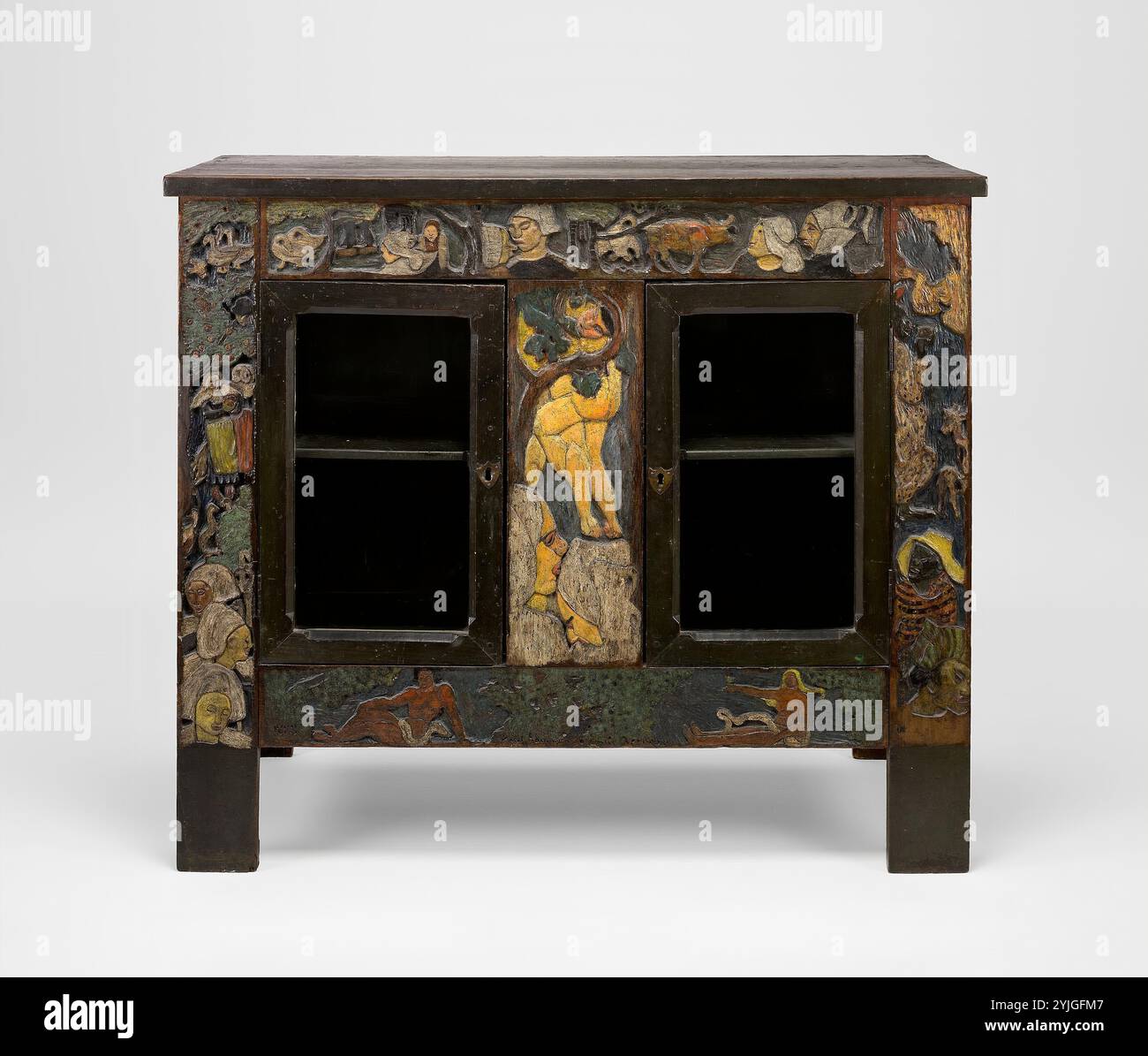 Irdisches Paradies. Paul Gauguin (Französisch, 1848-1903) und Emile Bernard (Französisch, 1868-1941). Datum: 1888. Abmessungen: 101 x 120 x 60,5 cm (39 3/4 x 47 1/4 x 23 13/16 Zoll). Kastanien- und Kiefernholz, geschnitzt und polychromt; Glas- und Metallbeschläge. Herkunft: Frankreich. Museum: Chicago Art Institute, FLORENCIA, USA. Stockfoto