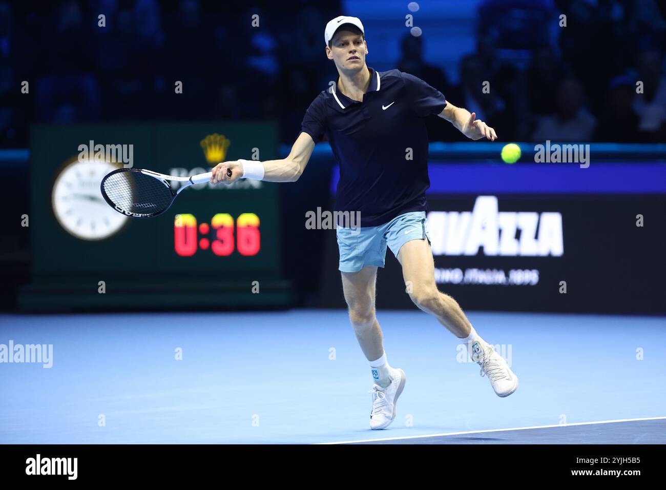 Robin Rundén Turin, Italien. November 2024. Jannik Sinner von Italien im Runden ...