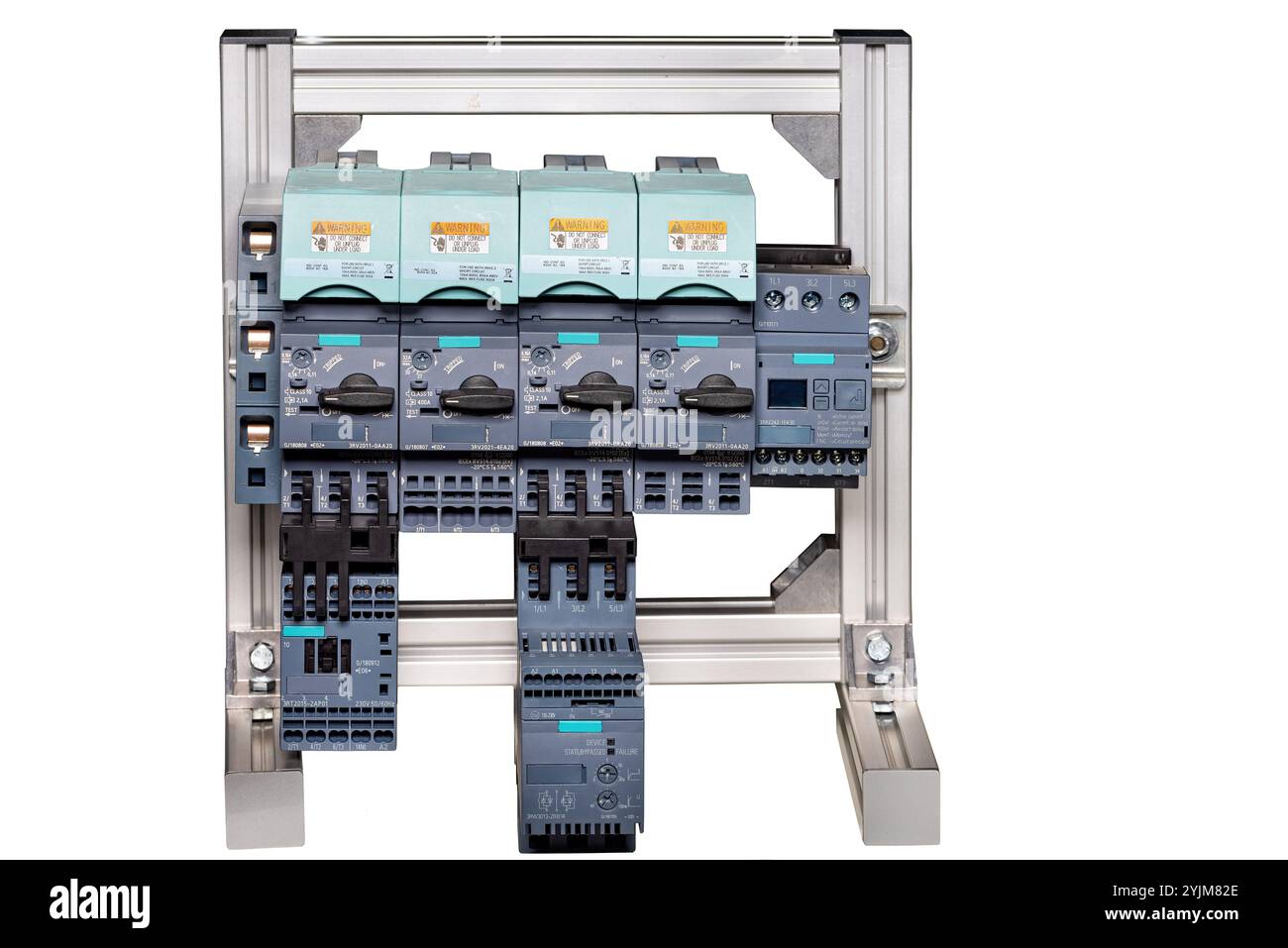 Innovatives Bedienfeld-Design mit fortschrittlichen elektronischen Komponenten und effizienter Organisation, isoliert auf weißem Hintergrund. Stockfoto