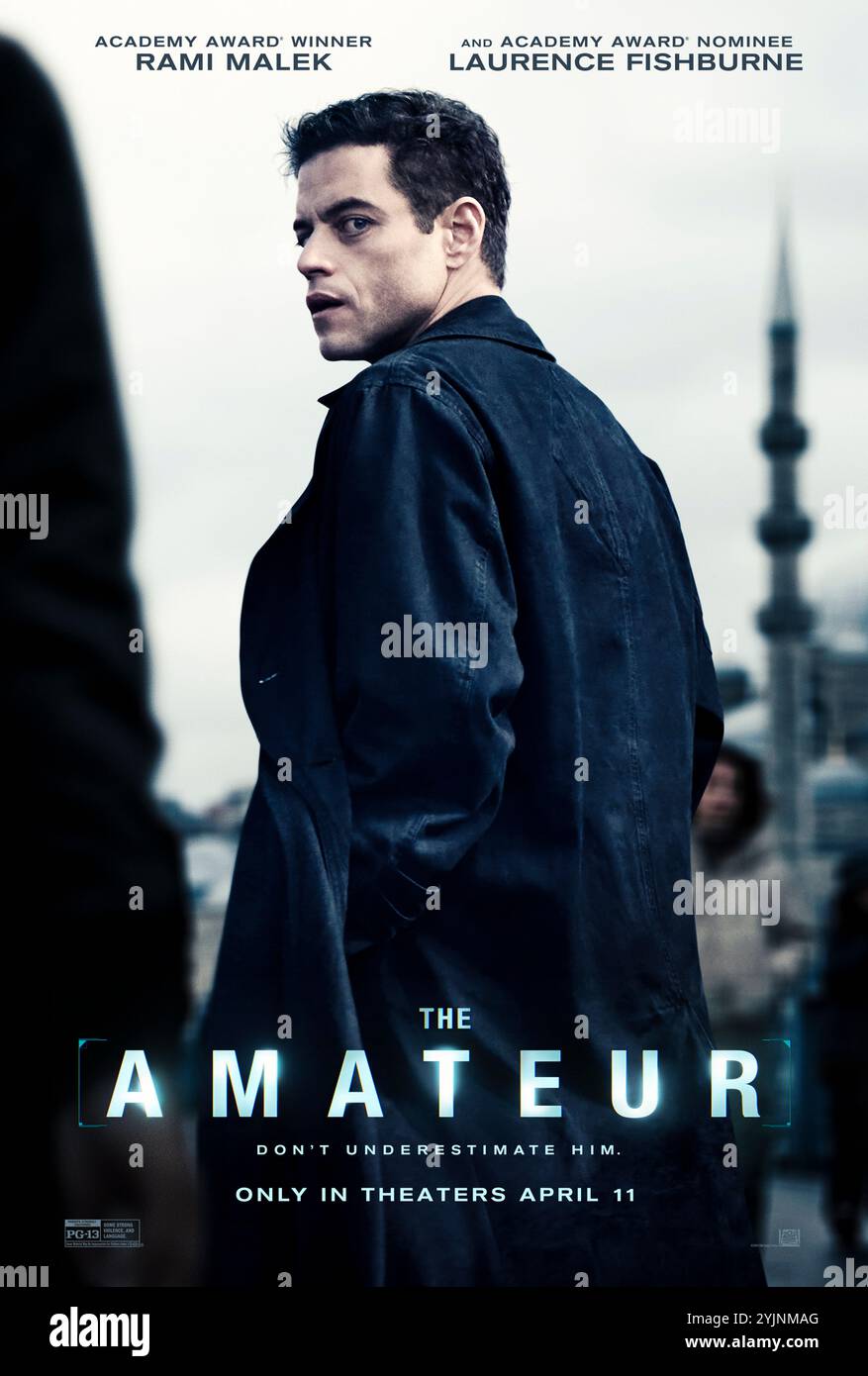 The Amateur (2025) von James Hawes mit Rami Malek, Laurence Fishburne. Ein straffer Thriller über einen unwahrscheinlichen CIA-Analytiker, der zum Agenten wurde. US Advance Poster ***NUR FÜR REDAKTIONELLE ZWECKE. Hinweis: BFA/FOCUS-Funktionen Stockfoto