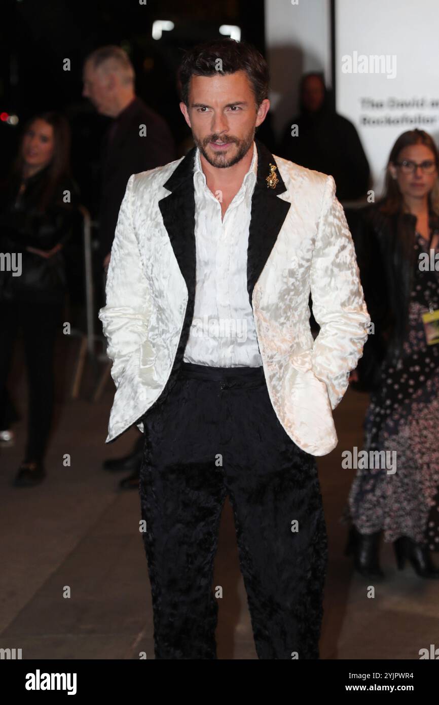 NY, USA. November 2024. NEW YORK, NEW YORK – 14. NOVEMBER: Jonathan Bailey besuchte die Wicked New York Premiere am 14. November 2024 im Museum of Modern Art in New York City. Die Veranstaltung feierte die Filmverfilmung des legendären Broadway-Musicals, mit einer schillernden Reihe von Stars, die auf dem grünen Teppich spazieren gingen und Fans mit voller Kraft diesen magischen Abend erleben konnten. (Kreditbild: © Luiz Rampelotto/ZUMA Press Wire) NUR REDAKTIONELLE VERWENDUNG! Nicht für kommerzielle ZWECKE! Stockfoto