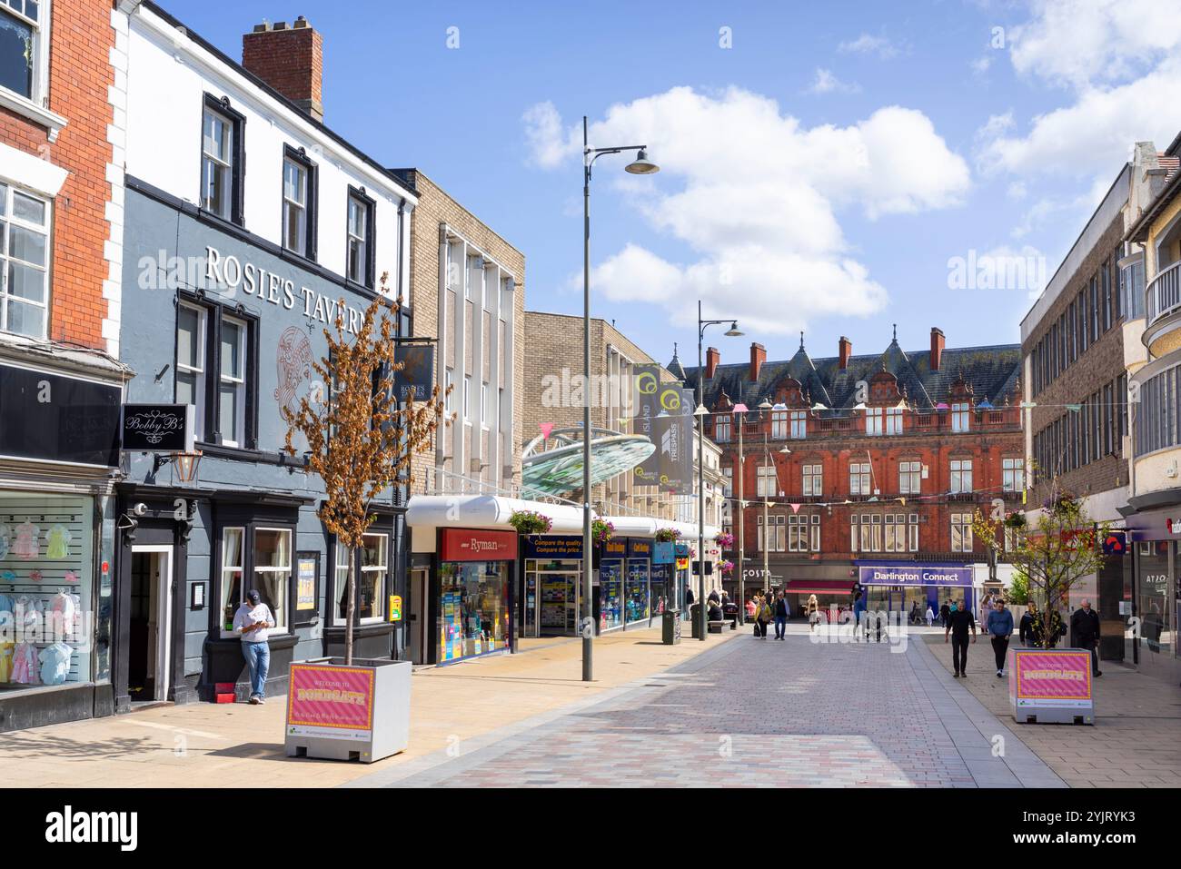 Darlington UK - Bondgate im Zentrum von Darlington County Durham Tees Valley England Großbritannien GB Europa Stockfoto