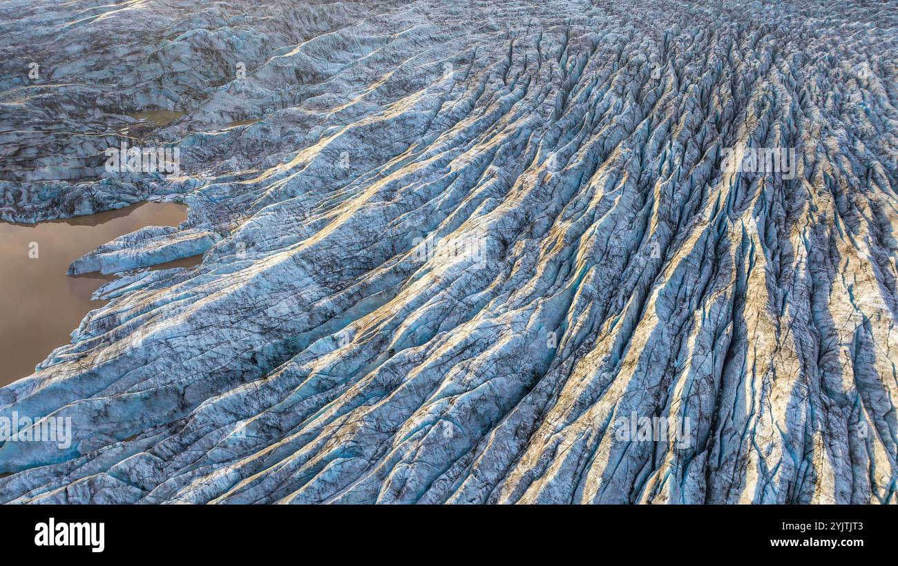 Eisfarben und Texturen des Gletschers über Island Stockfoto