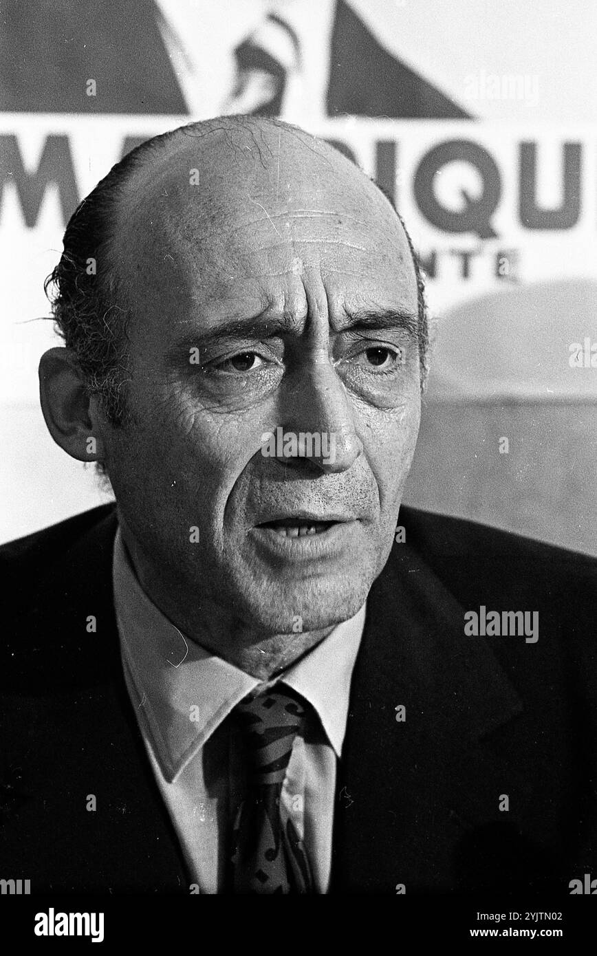 Das argentinische Militär, Politiker und Journalist Francisco Manrique während des Auftaktes seines Präsidentschaftswahlkampfes in Buenos Aires, Argentinien, 10. Januar 1973. Stockfoto