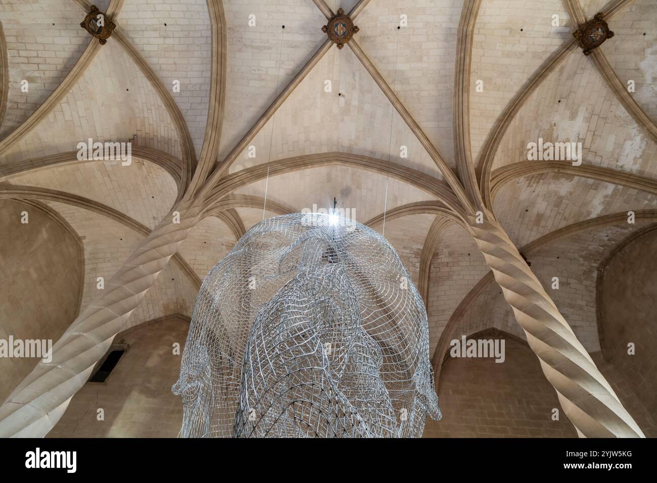 Werk des katalanischen Künstlers Jaume Plensa im gotischen Gebäude von La Lonja, Palma, Mallorca, Balearen, Spanien Stockfoto