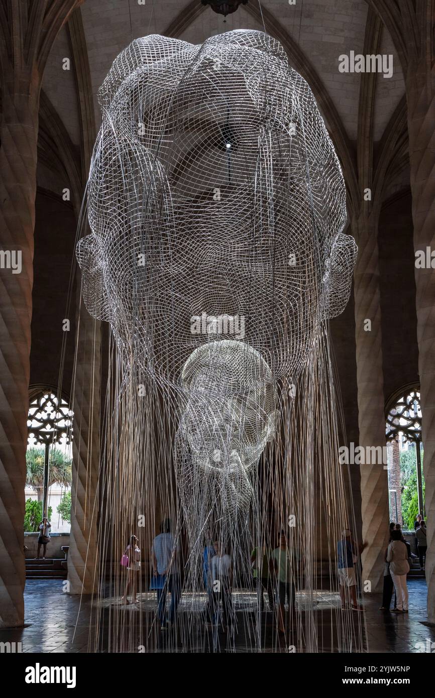 Werk des katalanischen Künstlers Jaume Plensa im gotischen Gebäude von La Lonja, Palma, Mallorca, Balearen, Spanien Stockfoto