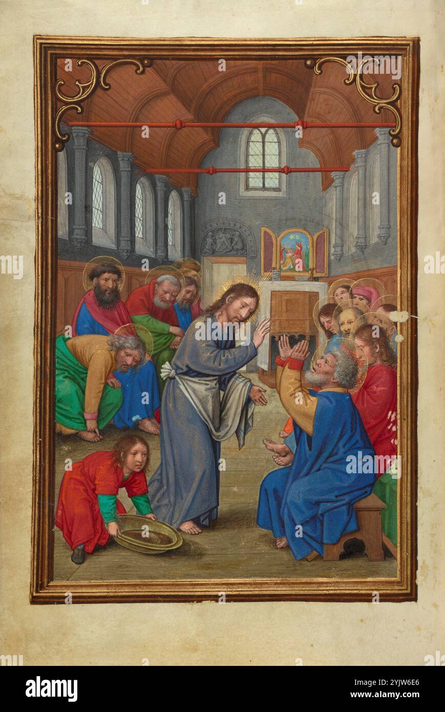 Christus, der die Füße der Apostel wäscht; Gebetsbuch von Kardinal Albrecht von Brandenburg, um 1525–1530. Zusätzliche Info: Christus, der ein Handtuch um sich selbst gewickelt hat, wäscht die Füße seiner Apostel beim Letzten Abendmahl. Simon Bening konzentrierte sein Bild auf die schockierte Reaktion des heiligen Petrus auf die Idee, dass Christus seine Füße wäscht. Peter wirft seine Hände in die Luft in einer auffälligen Geste des Unglaubens, die von Christi eigenen Absichtbewegungen beantwortet zu werden scheint. Die anderen Schüler melden ihr Unwohlsein in unterschiedlichen Antworten. Sie sitzen entlang der Wände des Raumes und lehnen sich abwechselnd Stockfoto