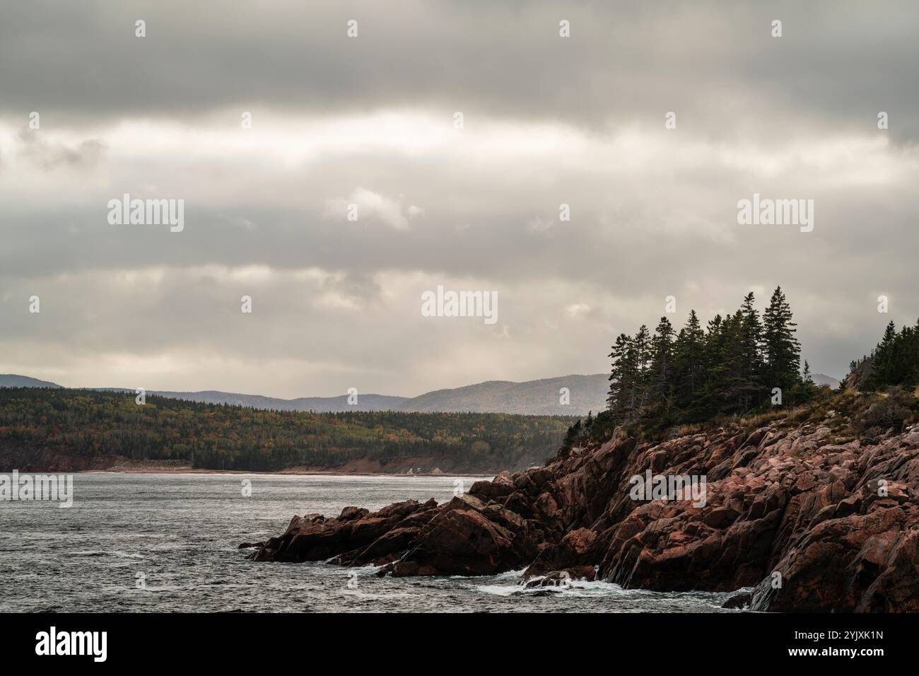 Blick nach Süden auf den Cabot Trail von Lakies Head   Neils Harbour, Nova Scotia, CAN Stockfoto Blick nach Süden auf den Cabot Trail von Lakies Head   Neils Harbour, Nova Scotia, CAN Stockfoto