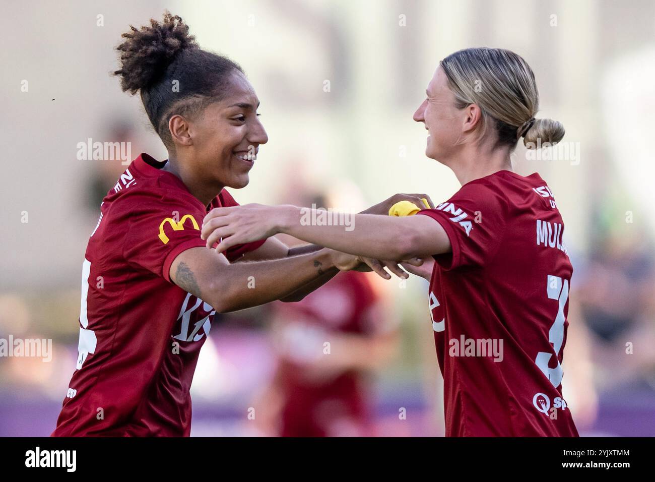 Canberra, Australien; 16. November 2024: Lucía León von Adelaide United FC verlässt das Spielfeld und wird beim Ninja A-League Women Round 3 Spiel 2024/25 zwischen Canberra United FC und Adelaide United FC im McKellar Park in Canberra, Australien, am 16. November 2024 durch Meleri Mullan ersetzt. (Foto: Nick Strange/Fotonic/Alamy Live News) Stockfoto