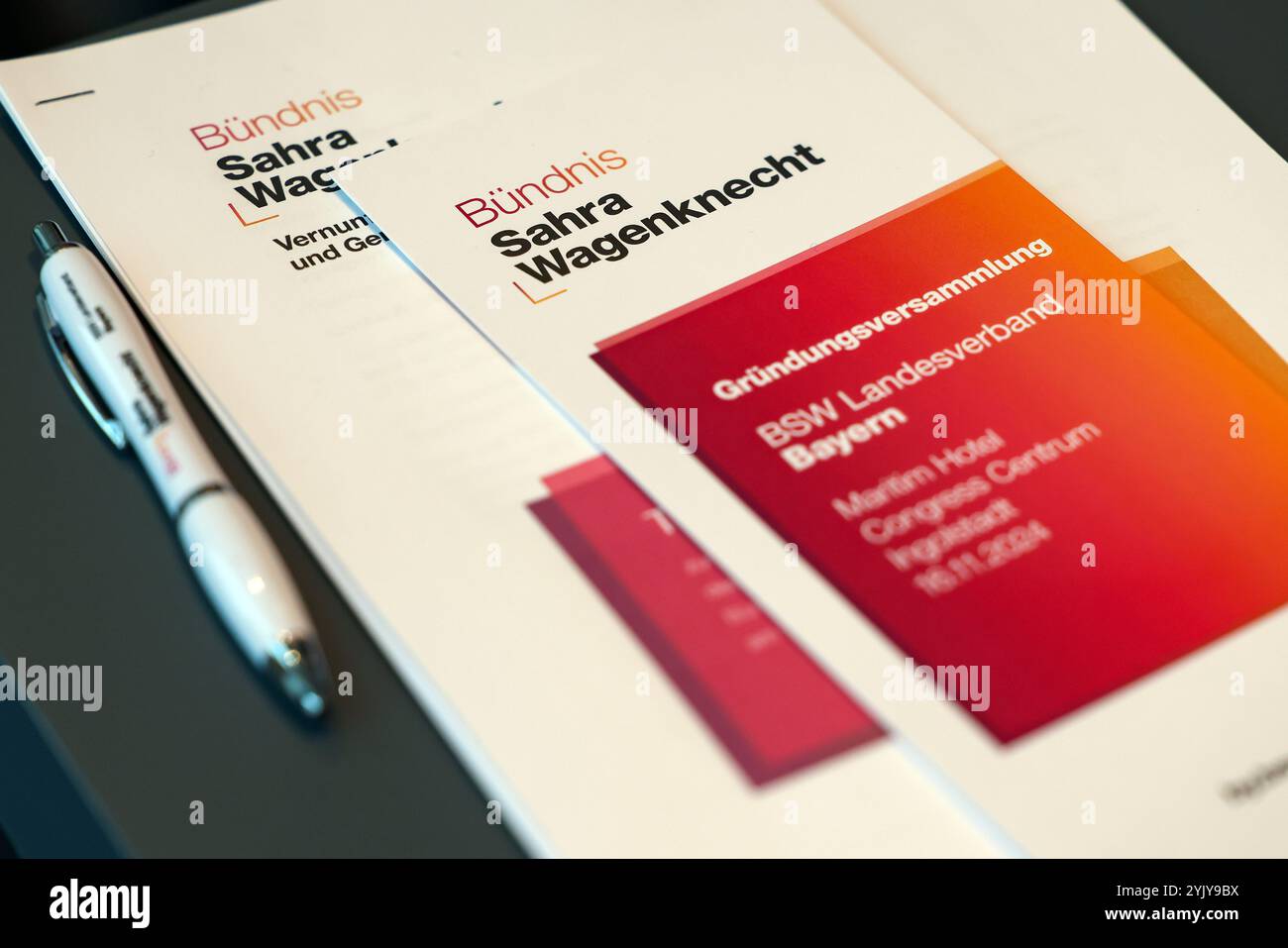 Ingolstadt, Deutschland. November 2024. Das Logo steht auf dem Stimmzettel auf der Gründungsversammlung des Bayerischen Landesverbandes des BSW. Darlegung: Daniel Löb/dpa/Alamy Live News Stockfoto