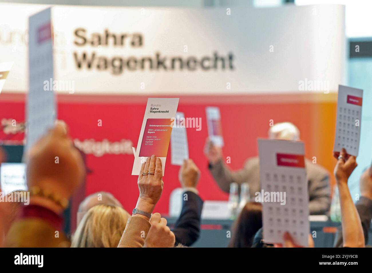 Ingolstadt, Deutschland. November 2024. Das Logo erscheint auf einer Stimmkarte bei der Gründungsversammlung des Bayerischen Landesverbandes des BSW. Darlegung: Daniel Löb/dpa/Alamy Live News Stockfoto