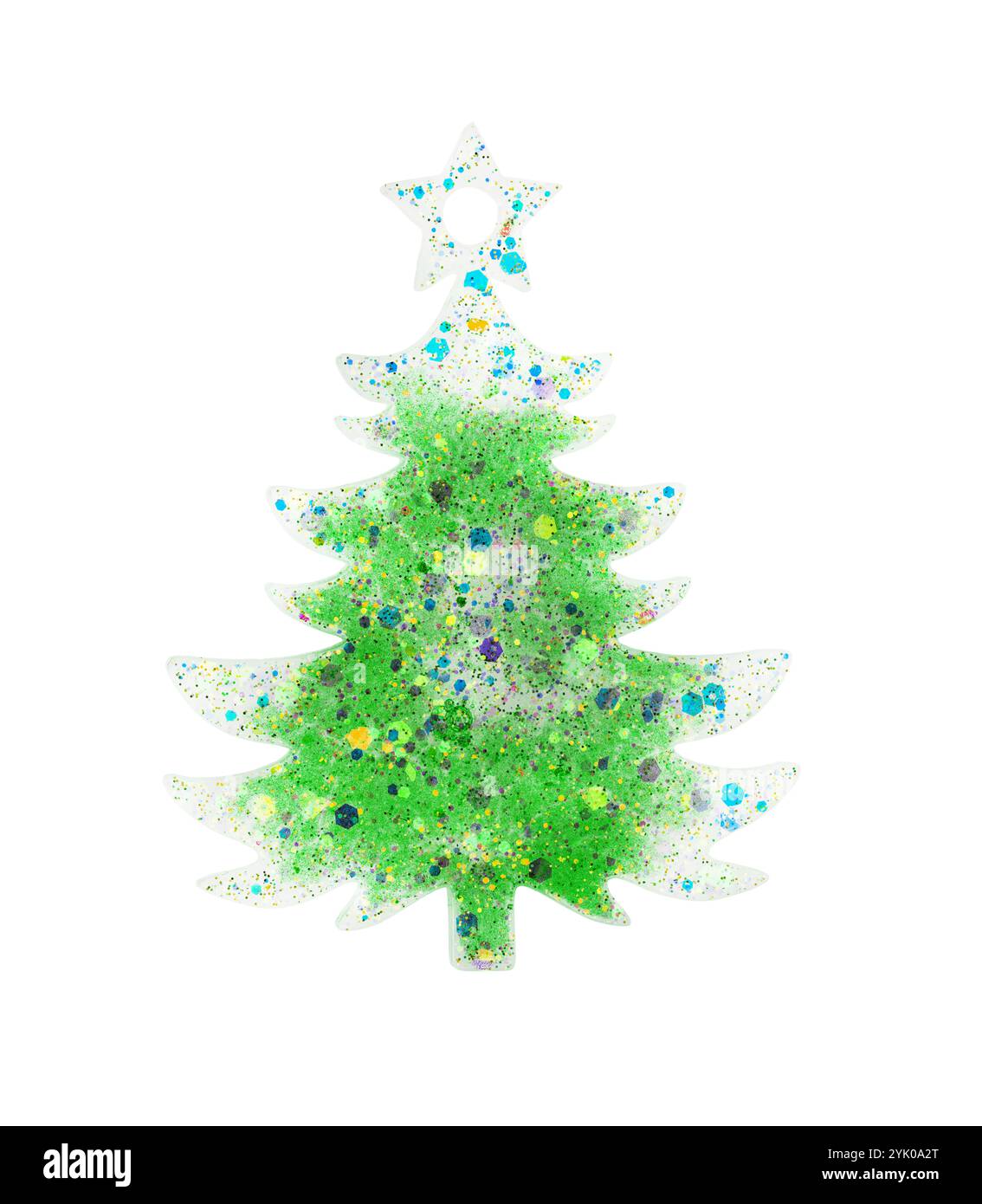 Grüner glitzernder dekorativer Weihnachtsbaum, Weihnachtsdekorationen, isoliert auf weißem isoliertem Hintergrund mit Schneideweg. Konstruktionselement. Stockfoto