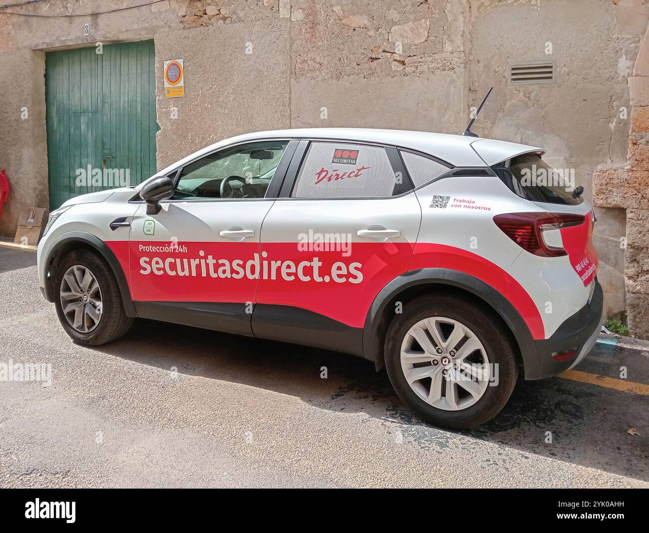 Felanitx, Spanien; 17. september 2024: Auto der Sicherheitsfirma Securitasdirect parkte auf einer Straße in der mallorquinischen Stadt Felanitx Stockfoto
