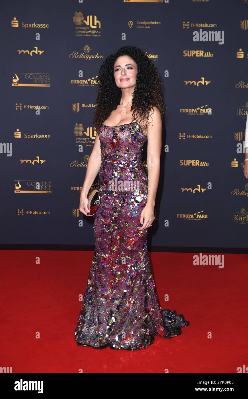Marwa Eldessouky bei der Verleihung der Goldenen Henne in den Messehallen in Leipzig am 15.11.2024 *** Marwa Eldessouky bei der Preisverleihung des Goldenen Henne in den Messehallen in Leipzig am 15. 11 2024 Stockfoto