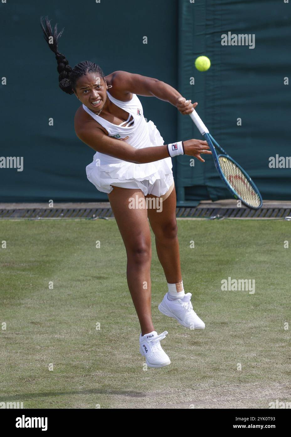 US-Tennisspieler Robin Montgomery im Einsatz bei den Wimbledon Championships 2024 in London, England, Großbritannien, Europa Stockfoto