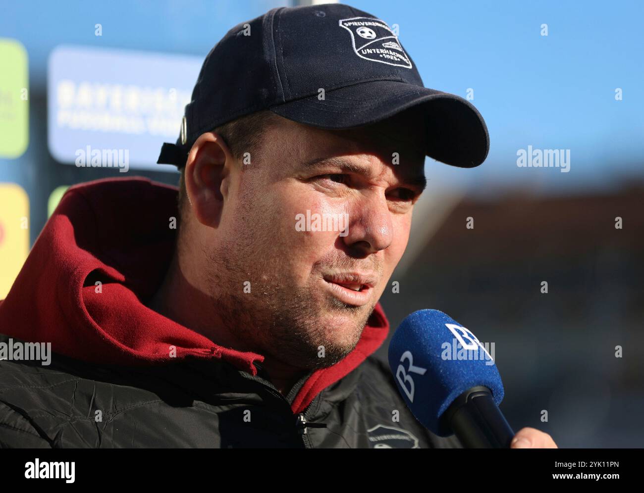 München, Deutschland, 16. November 2024: Fussball, Herren, Toto-Pokal, Viertelfinale, BFV, Saison 2024/2025, TSV 1860 München - SpVgg Unterhaching, Grünwalder Stadion Marc Unterberger, Trainer (SpVgg Unterhaching) beim Interview BR Credit: dpa Picture Alliance/Alamy Live News Stockfoto