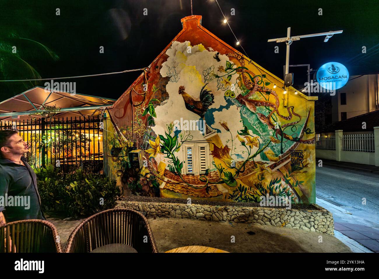 Der bekannte Künstler Francis Sling schuf die Wandmalereien in der MosaCaña Bar & Kitchen auf der Penstraat 41, Willemstad, Curacao, Kòrsou Stockfoto