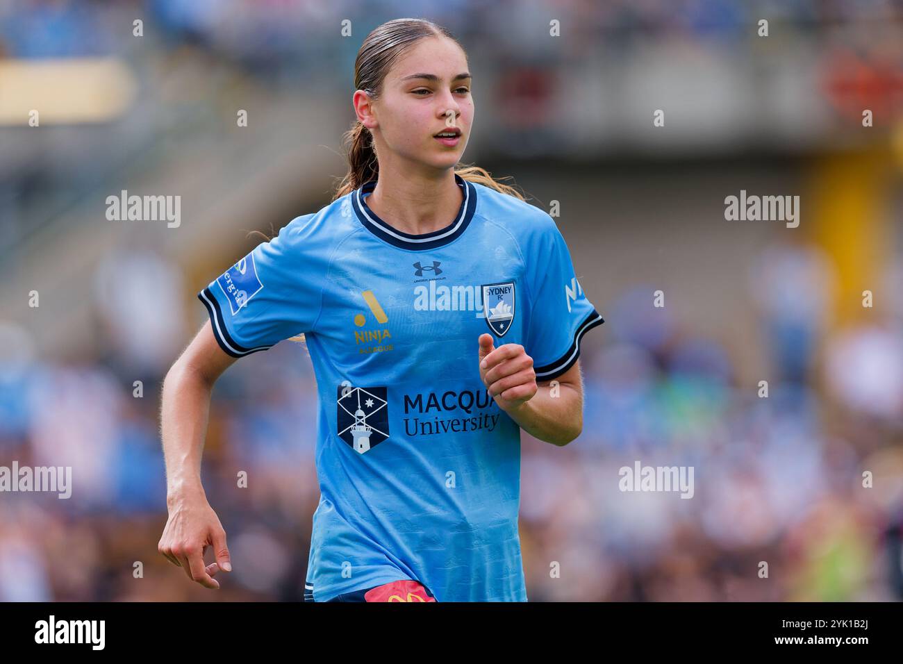 Sydney, Australien. November 2024. Indiana Dos Santos von Sydney FC tritt am 16. November 2024 in Sydney, Australien, um eine Ecke beim A-League Women RD3 Spiel zwischen Sydney FC und den Wanderers zu nehmen Stockfoto