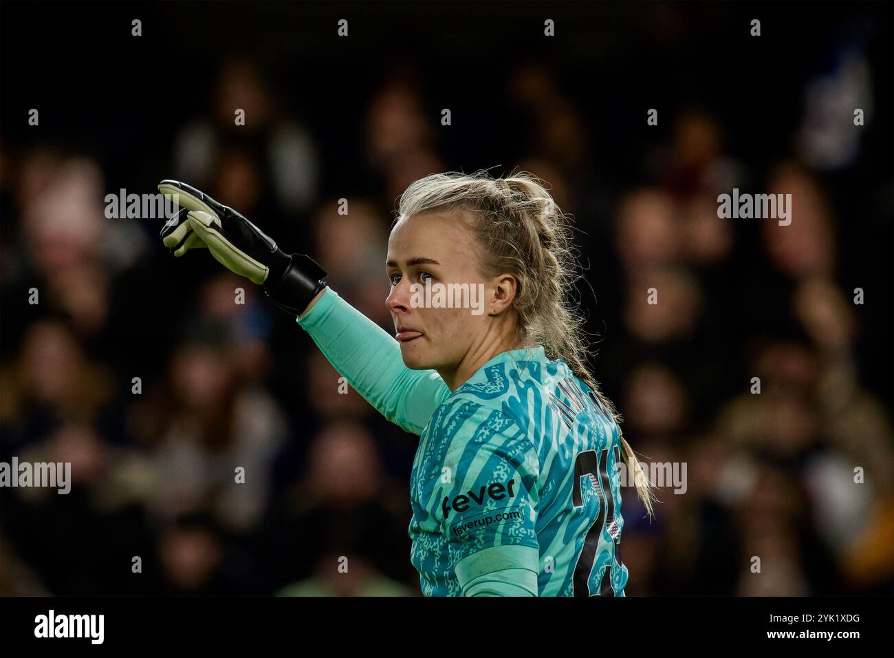 London, Großbritannien. November 2024. London, England, 16. November 2024: Hannah Hampton (24. Chelsea) während des Womens Super League-Spiels zwischen Chelsea und Manchester City an der Stamford Bridge in London. (Pedro Porru/SPP) Credit: SPP Sport Press Photo. /Alamy Live News Stockfoto