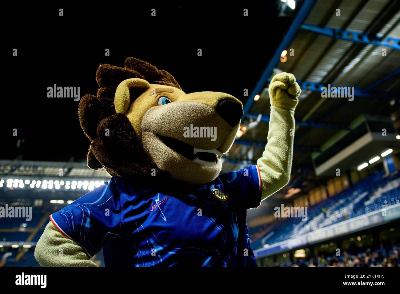 London, Großbritannien. November 2024. London, England, 16. November 2024: Chelsea Maskottchen während des Womens Super League-Spiels zwischen Chelsea und Manchester City an der Stamford Bridge in London. (Pedro Porru/SPP) Credit: SPP Sport Press Photo. /Alamy Live News Stockfoto