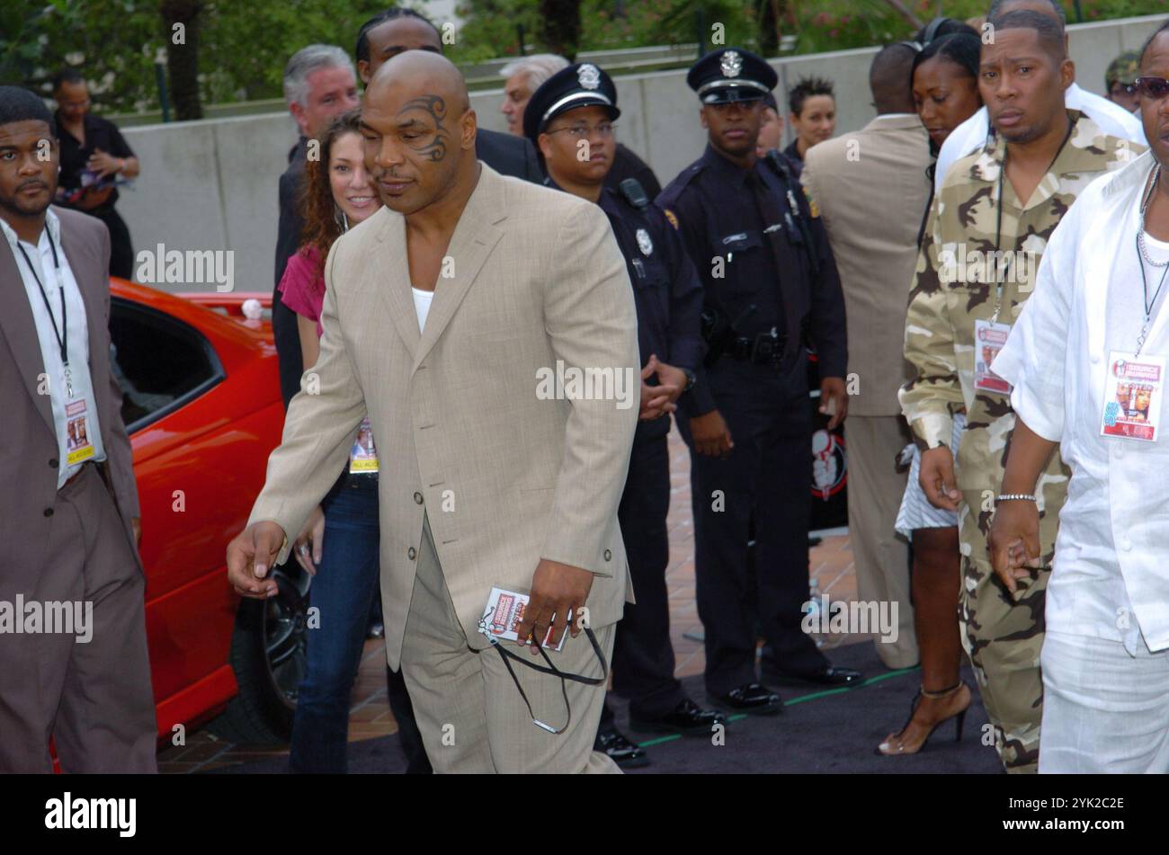Der ehemalige Schwergewichtsmeister Mike Tyson bei den Source Hip-Hop Music Awards 2004 im James L. Knight Center in Miami, Florida. Leute: Mike Tyson Stockfoto