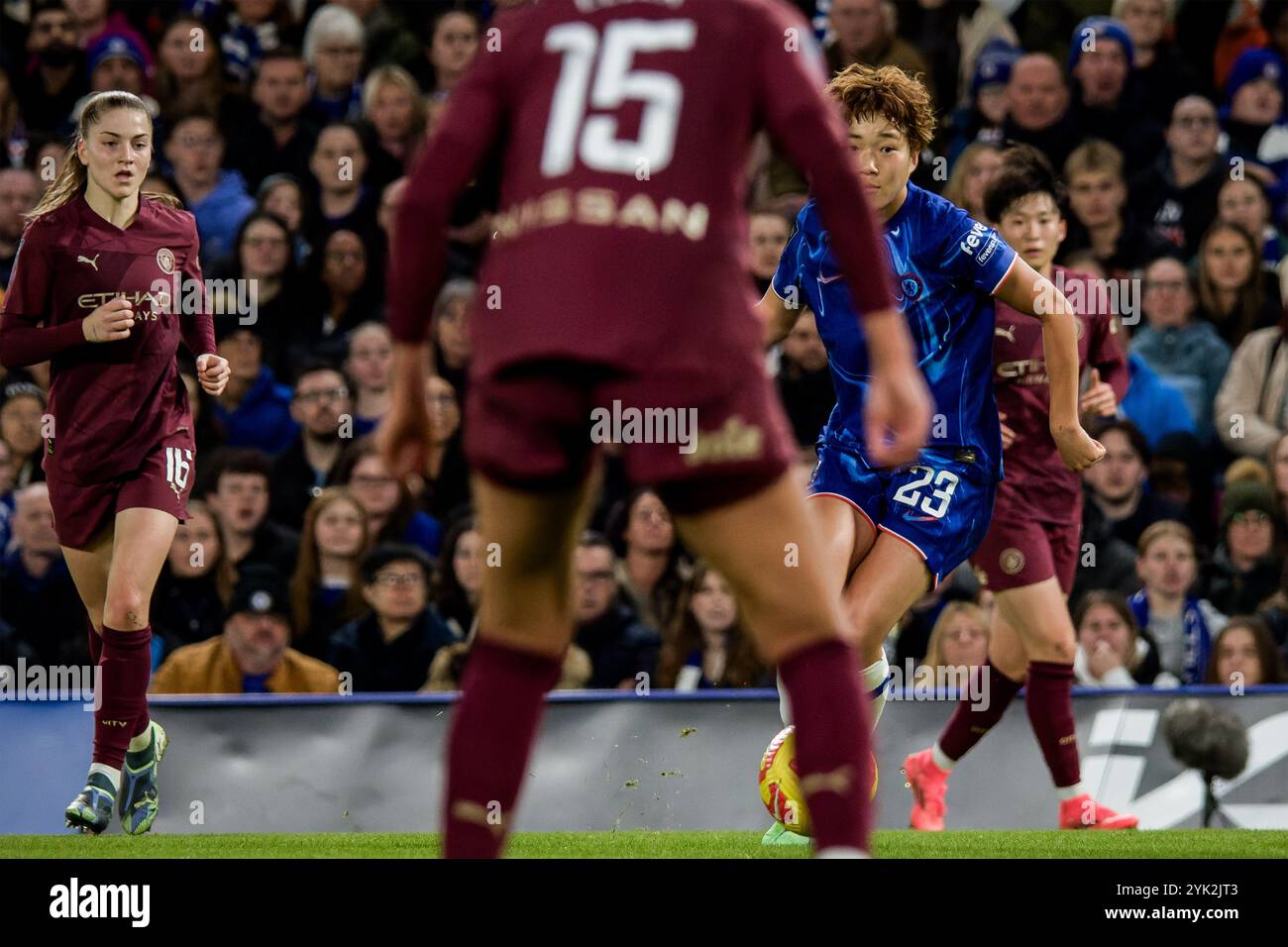 London, Großbritannien. November 2024. London, England, 16. November 2024: Maika Hamano (23 Chelsea) in Aktion während des Womens Super League-Spiels zwischen Chelsea und Manchester City an der Stamford Bridge in London. (Pedro Porru/SPP) Credit: SPP Sport Press Photo. /Alamy Live News Stockfoto