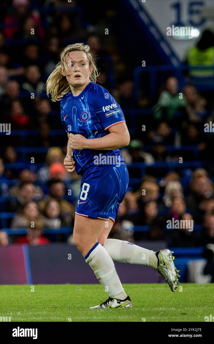 London, Großbritannien. November 2024. London, England, 16. November 2024: Erin Cuthbert (8. Chelsea) während des Womens Super League-Spiels zwischen Chelsea und Manchester City an der Stamford Bridge in London. (Pedro Porru/SPP) Credit: SPP Sport Press Photo. /Alamy Live News Stockfoto