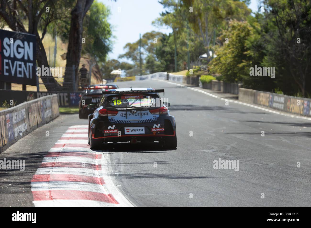 Bathurst, Australien, 10. November 2024. Tom Oliphant fuhr für HMO Customer Racing Hyundai i30N TCR während des Supercheap Auto Bathurst International am 10. November 2024 in Bathurst, Australien. Quelle: Ivan Glavas/Speed Media/Alamy Live News Stockfoto