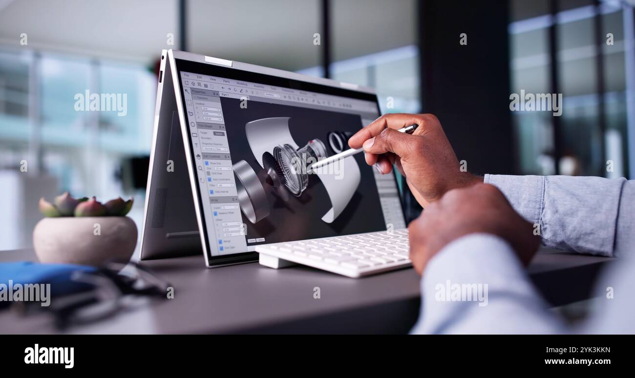 Ingenieur mit 3D-CAD-Software auf dem PC Stockfoto