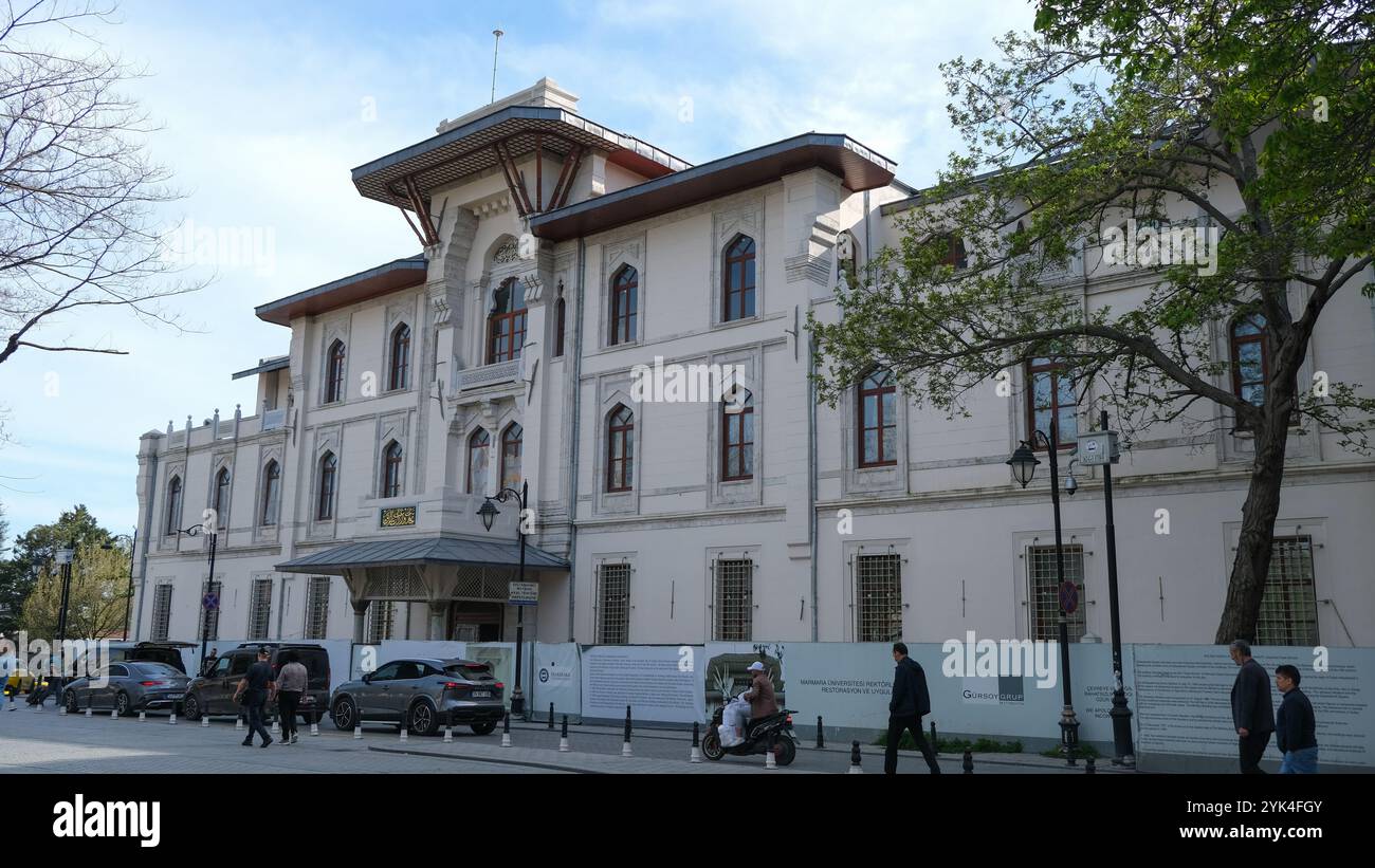 Marmara-Universität am Hippodrom im Bezirk Sultanahmet in Istanbul, Türkei Stockfoto