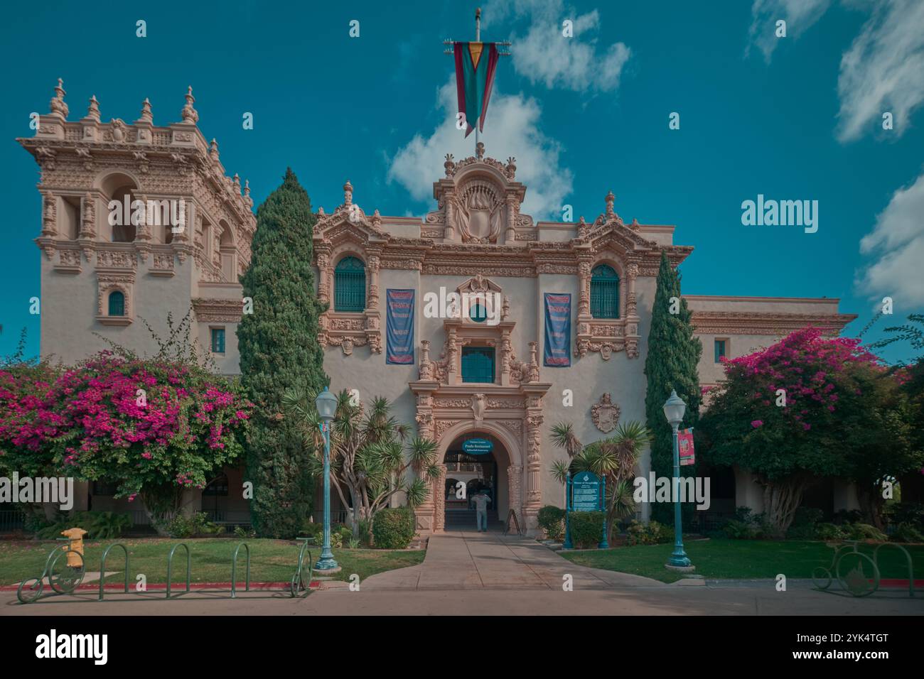 Balboa Park Visitor Center befindet sich im Haus der Gastfreundschaft in der Plaza de Panama, San Diego, Kalifornien, USA. Stockfoto