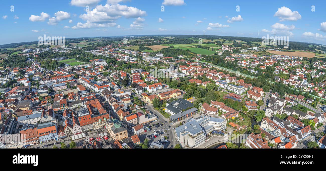 Blick auf die Kreisstadt Pfaffenhofen an der ILM in der Hallertauer Hopfenregion in Bayern Stockfoto