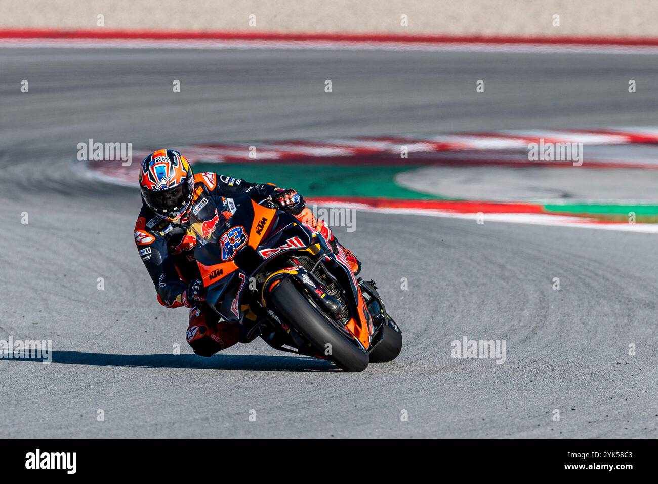 Circuit de Barcelona, Barcelona, Katalonien, Spanien. November 2024. 2024 MotoGP Motul Solidarity Grand Prix von Barcelona, Renntag; Jack Miller von der Red Bull KTM Factory während des MotoGP Rennens Credit: Action Plus Sports/Alamy Live News Stockfoto