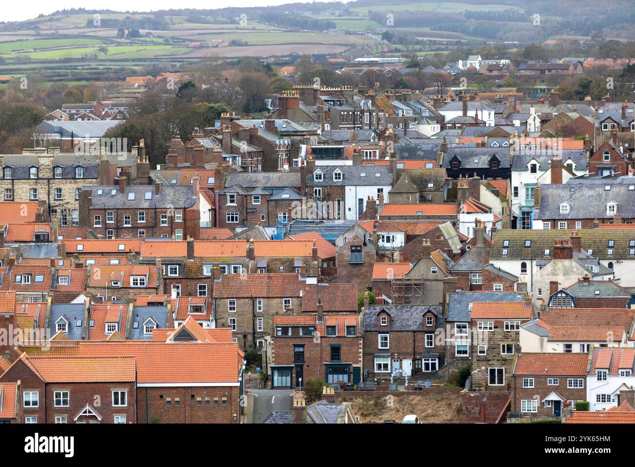 Blick auf Whitbys West Cliff Top Stockfoto