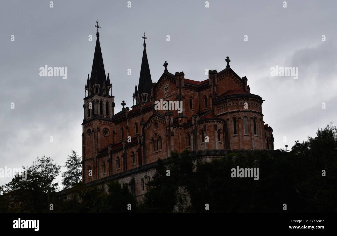 Ich hinterlasse meine Spuren in der Basilika Covadonga in Cangas d' Onis Spanien Stockfoto