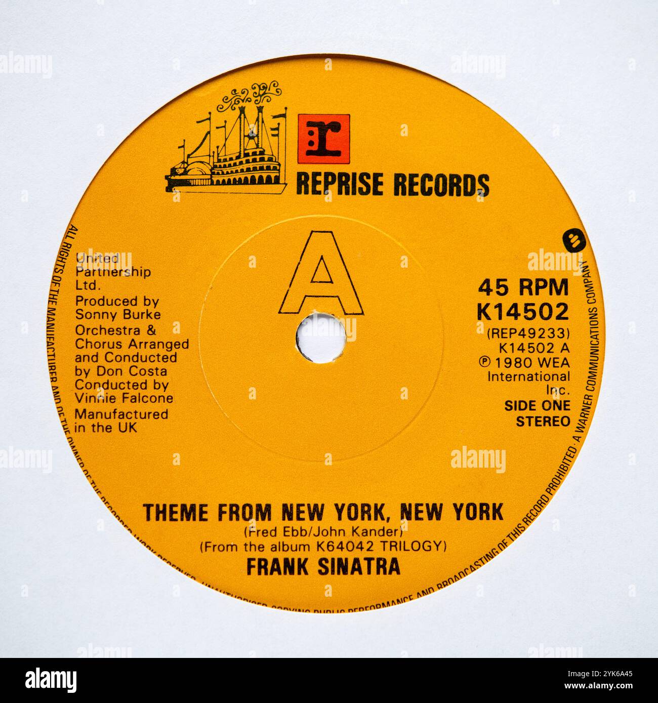 Center-Label der Sieben Inch-Single-Version von The Theme from New York, New York von Frank Sinatra, die 1980 bei Reprise Records veröffentlicht wurde Stockfoto