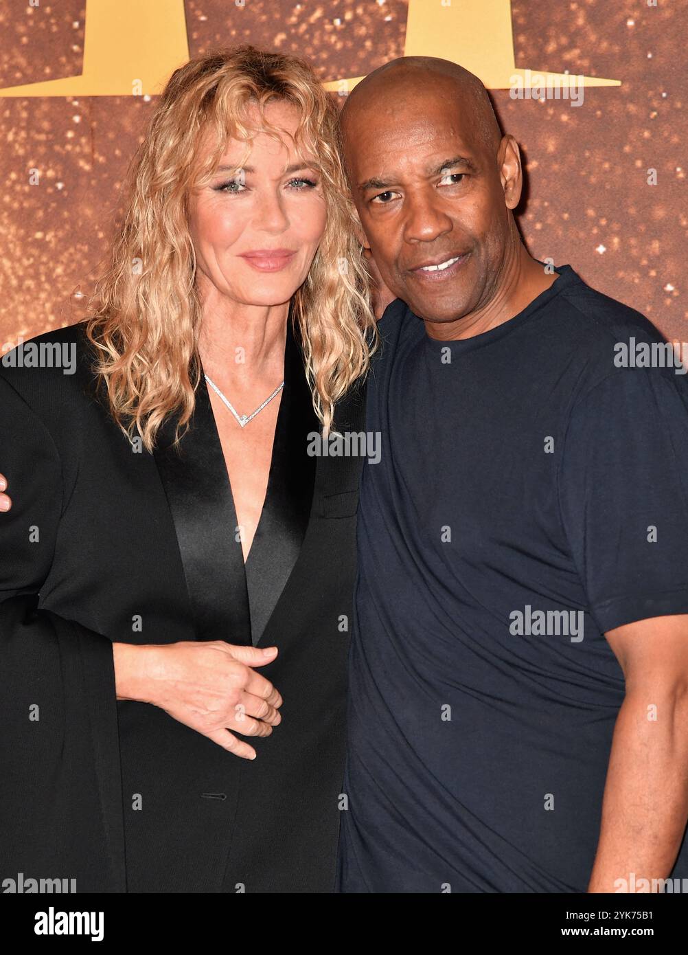 Connie Nielsen und Denzel Washington nehmen am 10. November 2024 an der Premiere von Gladiator II im Pathe Palace Teil Stockfoto