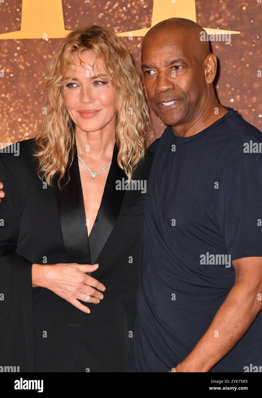 Connie Nielsen und Denzel Washington nehmen am 10. November 2024 an der Premiere von Gladiator II im Pathe Palace Teil Stockfoto