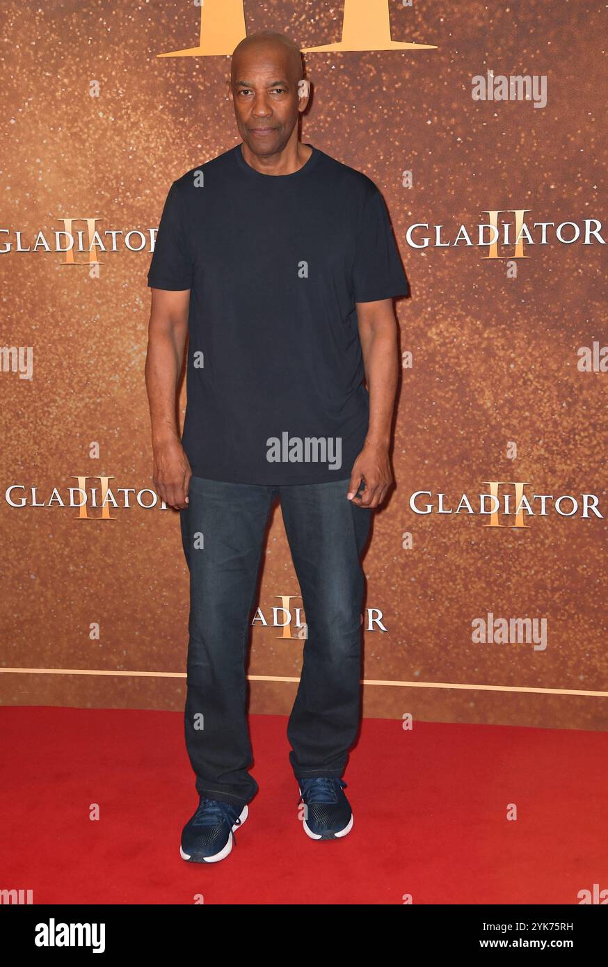 Connie Nielsen und Denzel Washington nehmen am 10. November 2024 an der Premiere von Gladiator II im Pathe Palace Teil Stockfoto