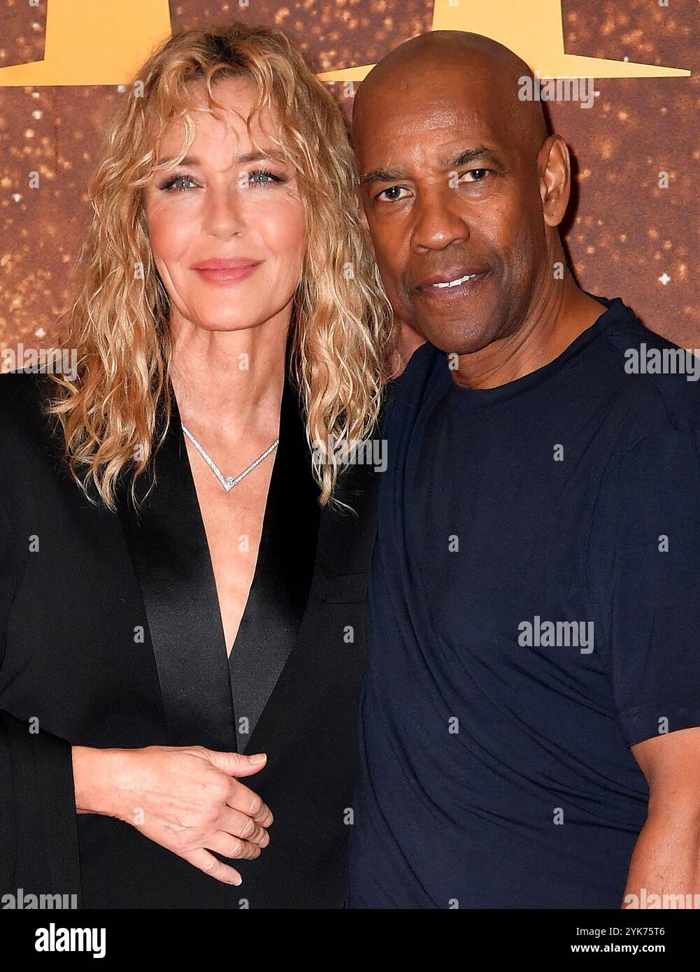 Connie Nielsen und Denzel Washington nehmen am 10. November 2024 an der Premiere von Gladiator II im Pathe Palace Teil Stockfoto