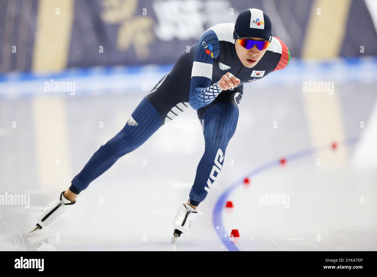 Aomori, Japan. November 2024. Seung-Hoon Lee (KOR) Speed Skating : 2025 ...