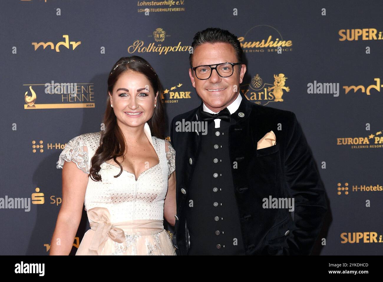 Stefan Mross und Eva Luginger bei der Verleihung 'die Goldene Henne' am 15.11.2024 in Leipzig Stockfoto Stefan Mross und Eva Luginger bei der Verleihung 'die Goldene Henne' am 15.11.2024 in Leipzig Stockfoto