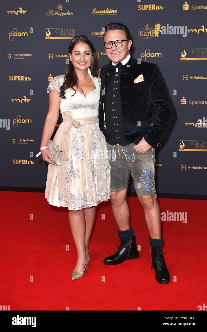 Stefan Mross und Eva Luginger bei der Verleihung 'die Goldene Henne' am 15.11.2024 in Leipzig Stockfoto Stefan Mross und Eva Luginger bei der Verleihung 'die Goldene Henne' am 15.11.2024 in Leipzig Stockfoto