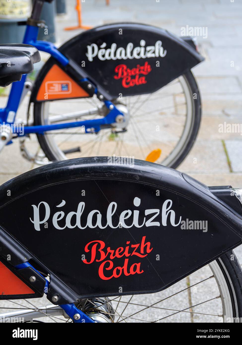 Rennes, Frankreich - 26. Juli 2024: Pedaleizh ist eine Radsportinitiative oder -Organisation mit Sitz in der Bretagne Stockfoto