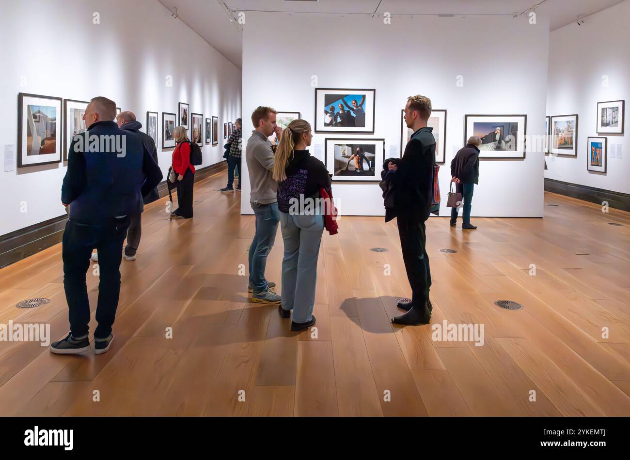 Besucher der National Portrait Gallery, London, Großbritannien Stockfoto