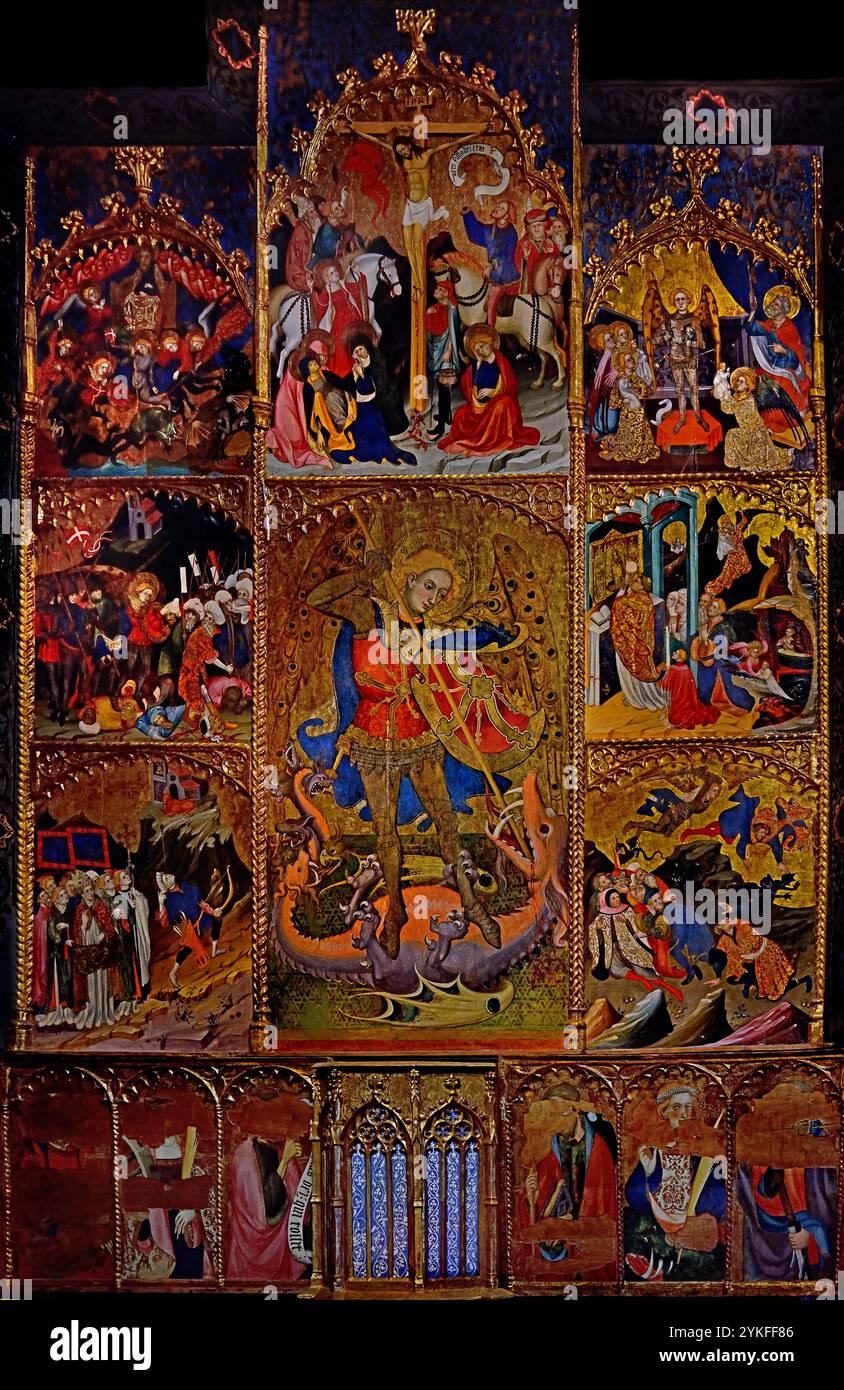 Retaule de Sant Miquel - Altar des heiligen Michael 1416 von Lluis Borrassà 1365-1425 15. Jahrhundert, Girona Fine Art Museum, Spanien, Spanisch, ( St. Michael , besiegend, Satan, Erzengel Michael stehend auf Satans Rücken, mit seinem rechten Fuß, während er einen Speer in der Hand hält, Devel, St. Michael, Erzengel, Verteidiger, der Kirche, Hauptgegner von Satan, und hilft Menschen in der Stunde des Todes, ) Stockfoto
